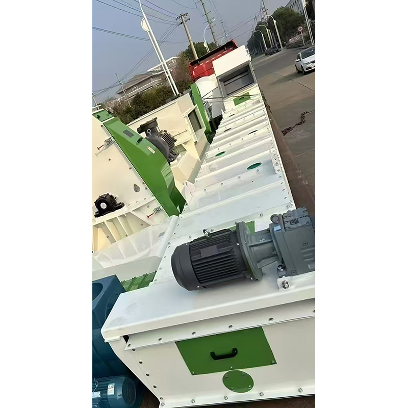 جهاز إرسال عائم